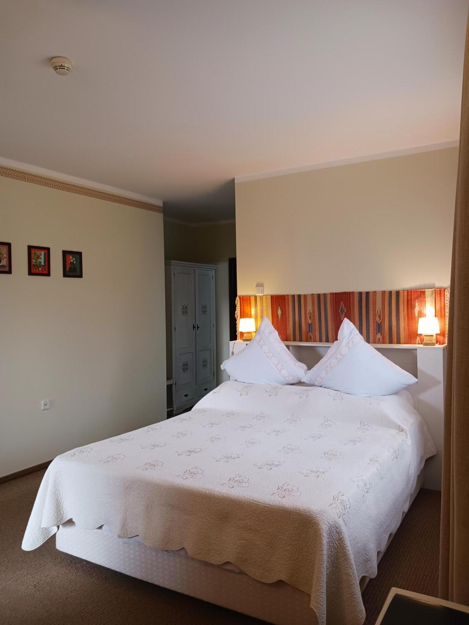 Hotel Casa Calin Vama  Esterno foto